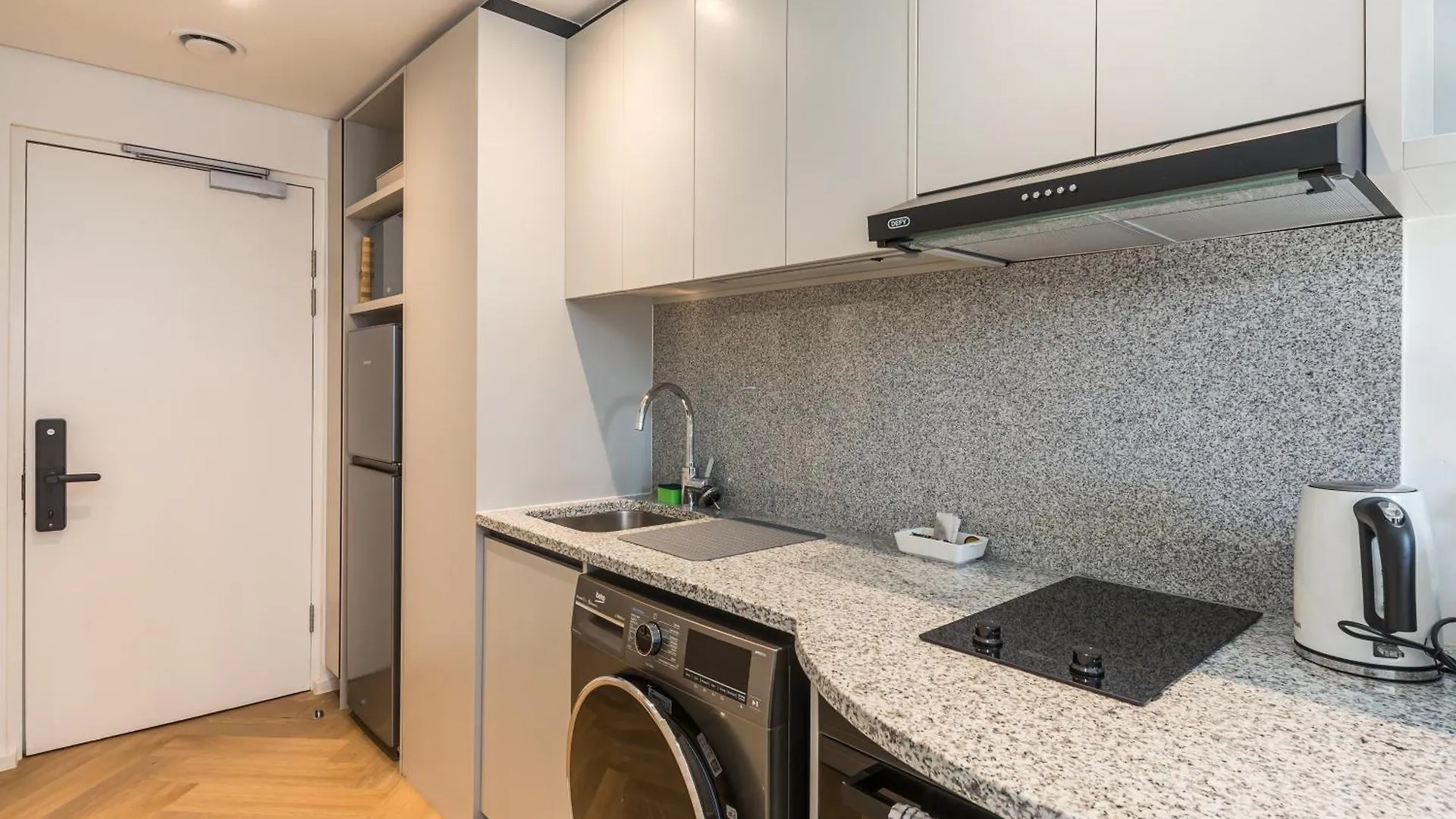 Centrally Located Studio With Pool At Zeeland Pier - 710 Cape Town Daire
