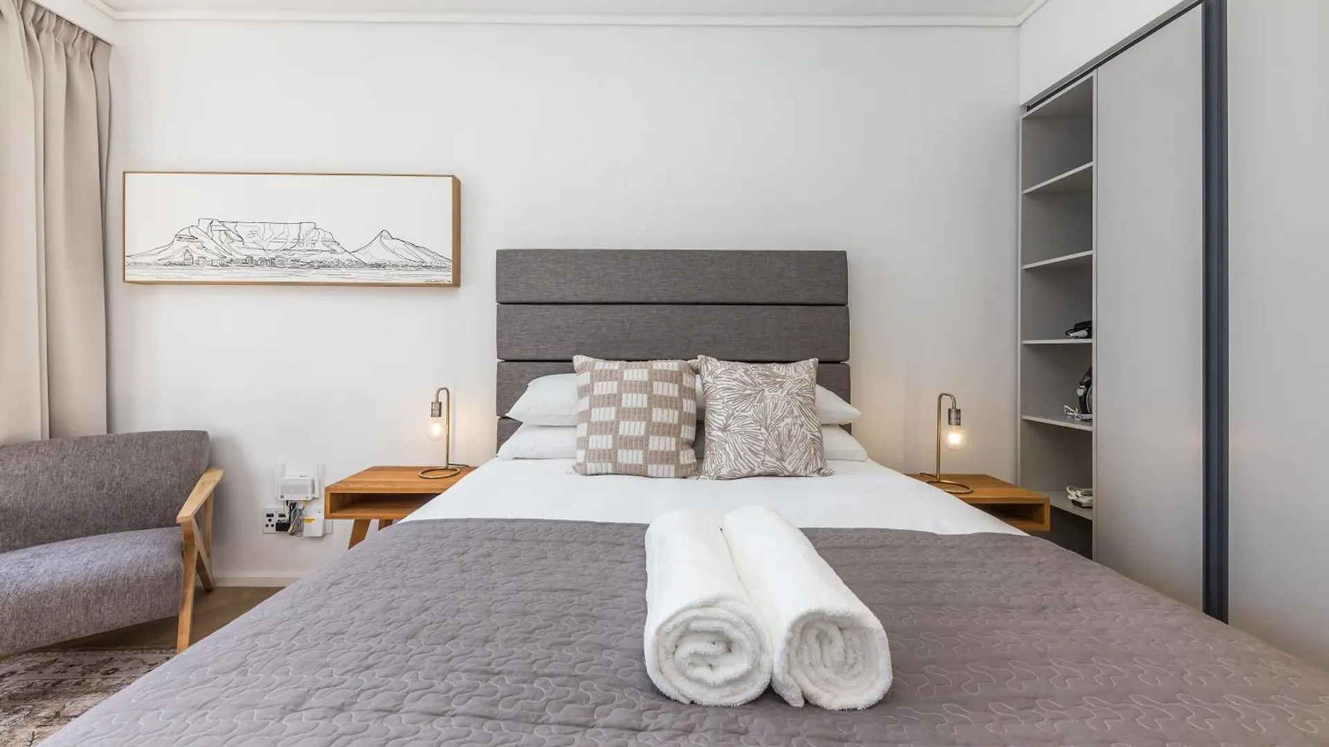 Centrally Located Studio With Pool At Zeeland Pier - 710 Cape Town Güney Afrika